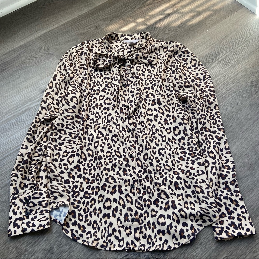 H&M tie front blouse